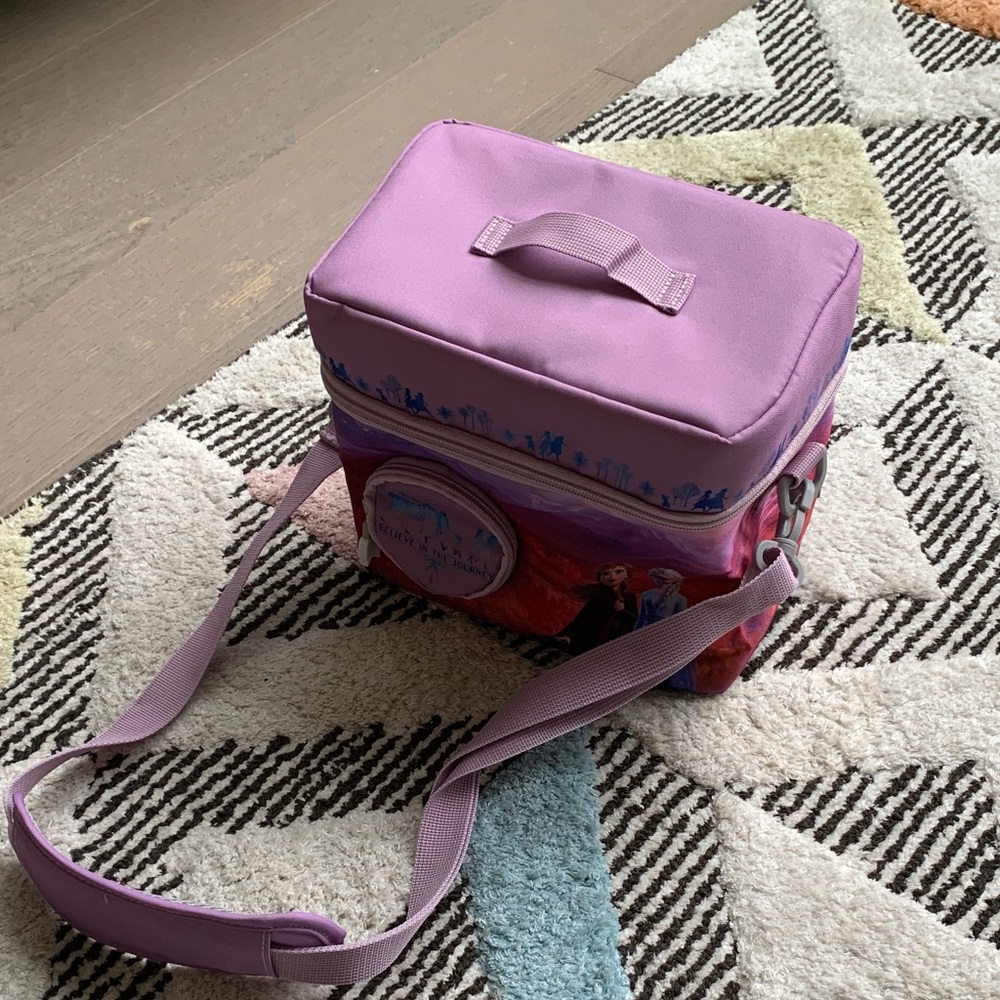 Tonies Disney Frozen Listen & Go Bag - Picture 2 of 3
